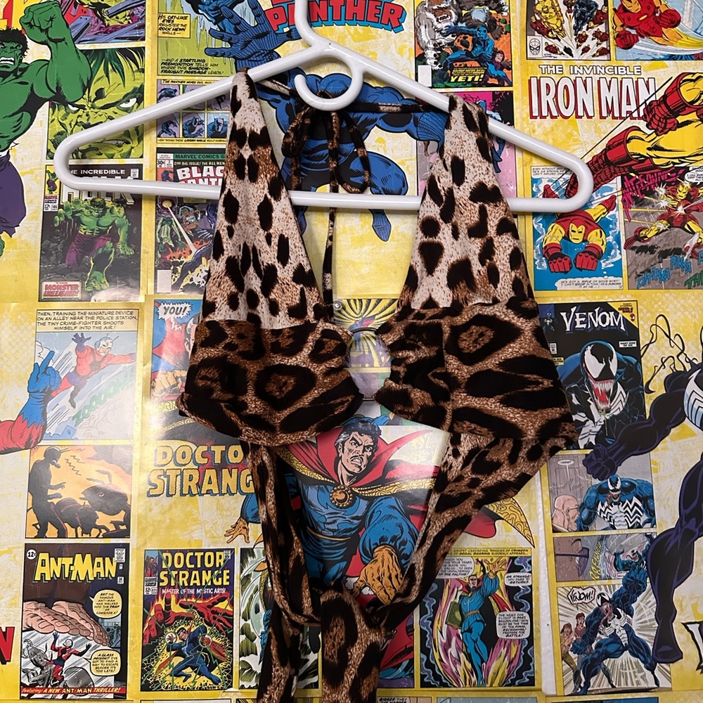 Cheetah top
